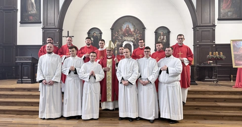 Archidiecezja. Sześciu nowych akolitów ustanowił abp Andrzej Przybylski