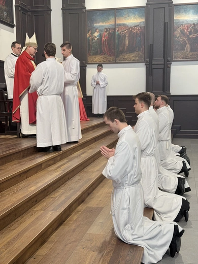 Ustanowienie nowych akolitów