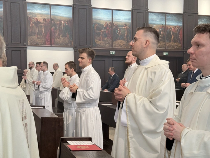 Ustanowienie nowych akolitów