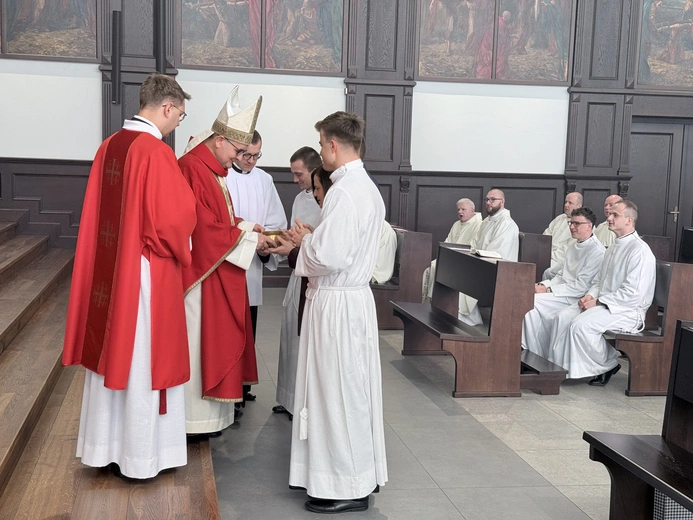 Ustanowienie nowych akolitów