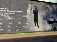 Białoruskie władze uwolniły 123 więźniów politycznych. Wśród nich jest Polak