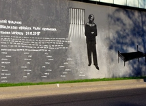 Białoruskie władze uwolniły 123 więźniów politycznych. Wśród nich jest Polak