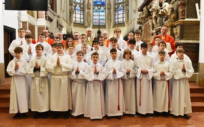 Trzy zadania dla lektorów