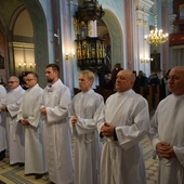 Służyć bezinteresownie z miłością