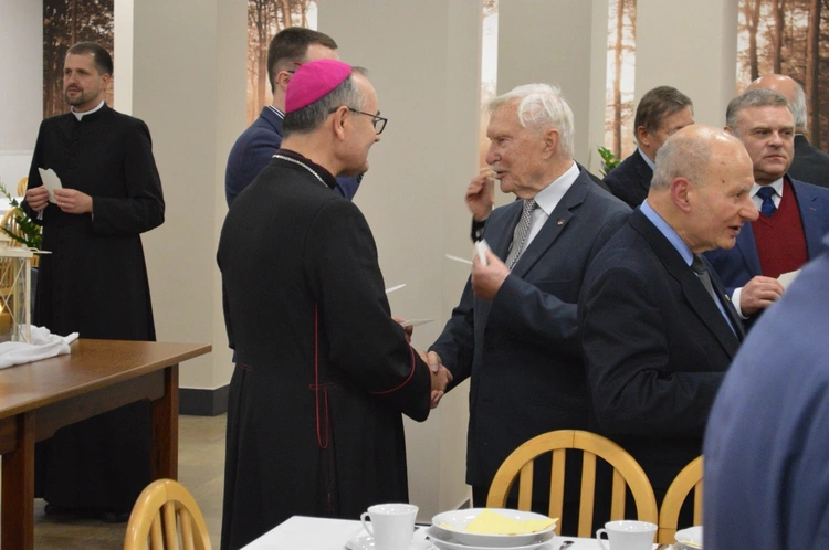 Świąteczne spotkanie profesorów i wykładowców