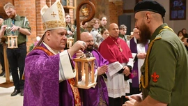 Ponad 1200 harcerzy na przekazaniu Betlejemskiego Światła Pokoju w kolegiacie