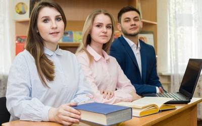 Liceum dla dorosłych – matura w Twoim tempie. Jak to działa i dlaczego warto?