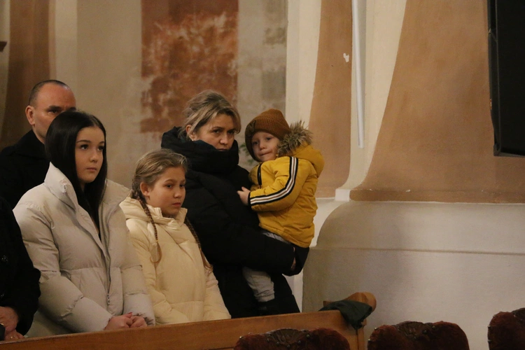 Strzegocin. Nowe witraże