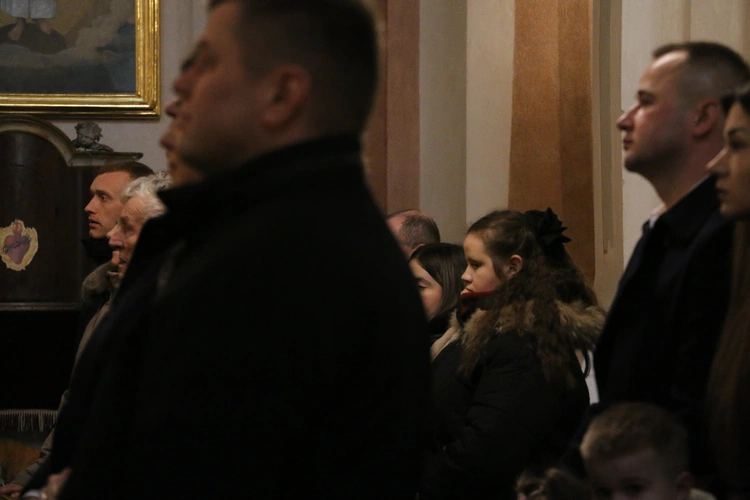 Strzegocin. Nowe witraże