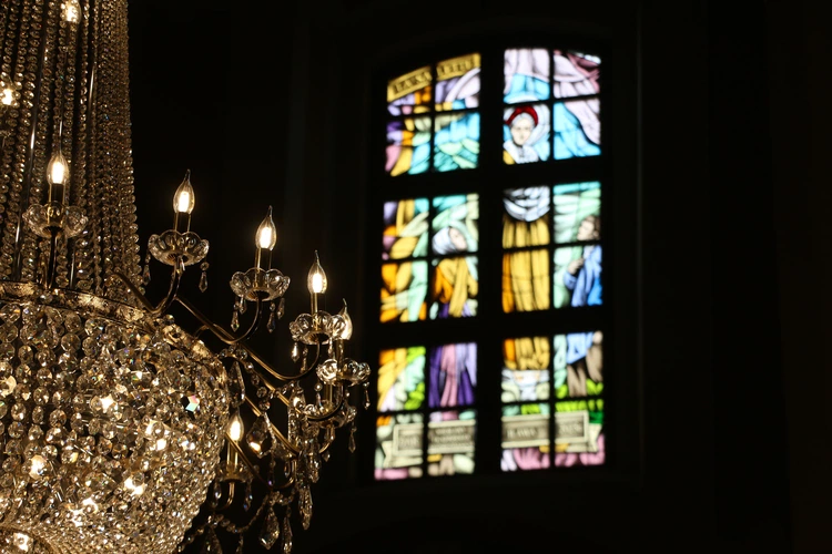 Strzegocin. Nowe witraże