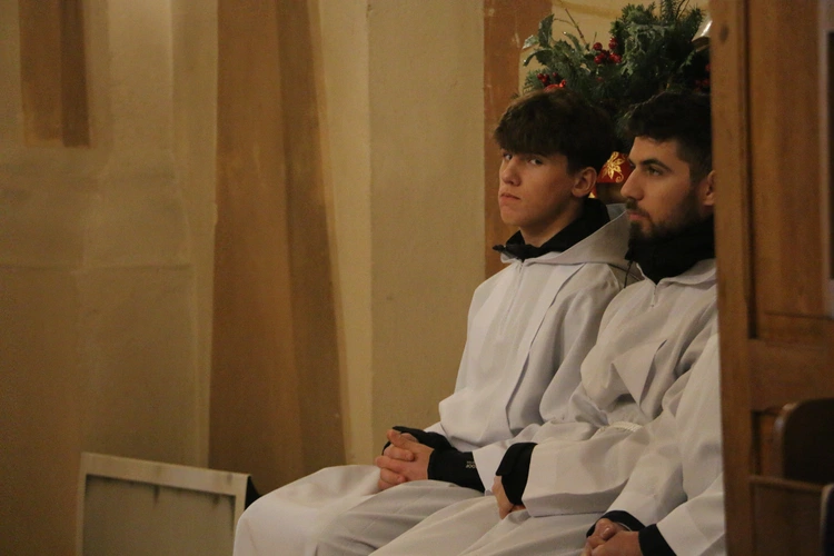 Strzegocin. Nowe witraże