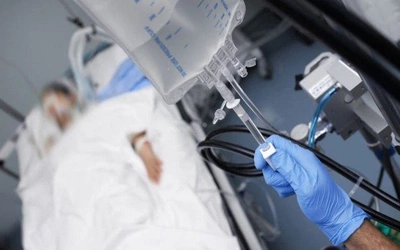 Francuzi krytycznie o projekcie legalizacji eutanazji