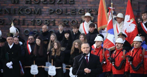 Katowice. Prezydent RP na uroczystościach z okazji 44. rocznicy pacyfikacji kopalni Wujek 