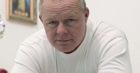 Był grypsującym recydywistą, przesiedział 19 lat. Dziś jest szafarzem Komunii Świętej