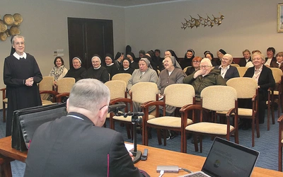 Spotkaniu opłatkowemu towarzyszyła radosna atmosfera. Podczas konferencji biskup Zadarko motywował siostry do nieustawania w formacji chrześcijańskiej i zakonnej, co zawsze stanowi proces, stąd nigdy nie przestaje się być uczniem. 