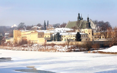 W klasztorze zwierzynieckim siostry wciąż modlą się i pracują tak, jak niegdyś ich współsiostra Emilia Podoska.