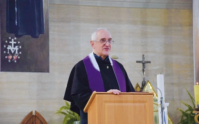  O. Ryszard Żuber zachęcał, aby być wiernym Niepokalanej. 
