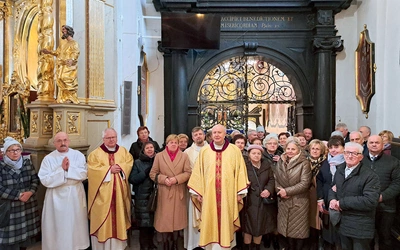 Uczestnicy rocznicowego spotkania.