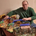 Kolekcjoner figurek z jajek niespodzianek