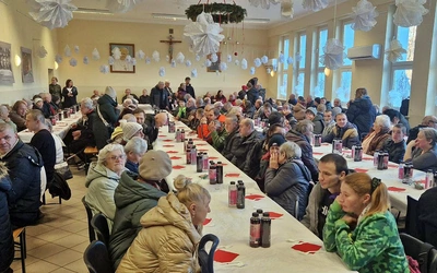 "Boże Narodzenie w pudełku po butach". Wigilia, która daje coś więcej niż prezent