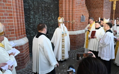 Ponowne otwarcie katedry opolskiej