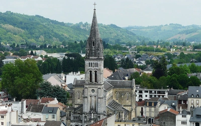 Pożar kościoła parafialnego w Lourdes. Prawdopodobnie to celowe podpalenie