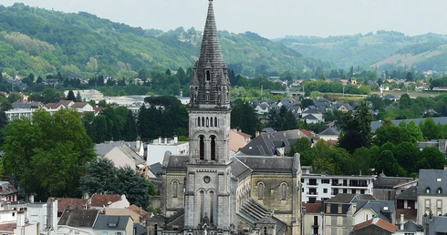 Pożar kościoła parafialnego w Lourdes. Prawdopodobnie to celowe podpalenie