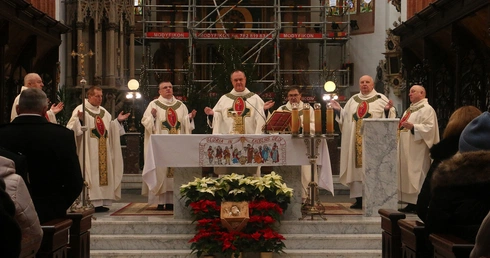 Pamięć o zwycięskim powstaniu żywa we Wrocławiu