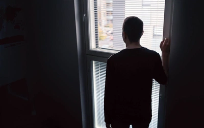 Samotny jak 30-latek. W ciągu ostatniej dekady liczba jednoosobowych gospodarstw w Polsce wzrosła o milion 