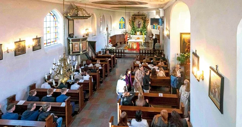  Kościół jest  nie tylko miejscem modlitwy,  lecz także żywym muzeum sztuki sakralnej  i historii regionu.