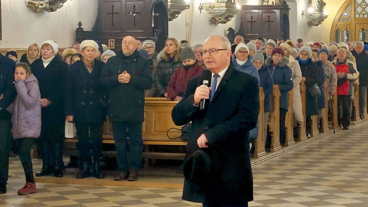 W ceremonii uczestniczył burmistrz Krzysztof Obratański.