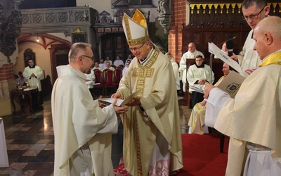 Duszpasterze rejonowi rodzin z dekretami