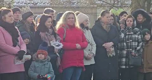Rozpoczęcie pokłonu Trzech Króli w Przecławiu