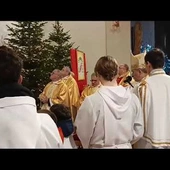Bp Zieliński poświęcił obrazy w kościele Świętej Rodziny w Słupsku
