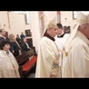 Rozpoczęcie Mszy św  w katedrze w intencji papieża Franciszka