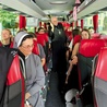 Duszpasterz diecezji elbląskiej pobłogosławił wyruszających pielgrzymów.