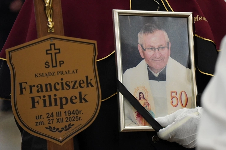 Uroczystości pogrzebowe śp. ks. prał. Franciszka Filipka