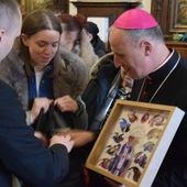 Pielgrzymi dziękowali za ocelenie życia na Jasnej Górze