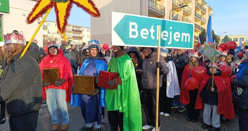 Z misjonarzem z Nigerii ulicami Rawy Mazowieckiej