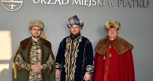 Piątek stał się drogą Mędrców