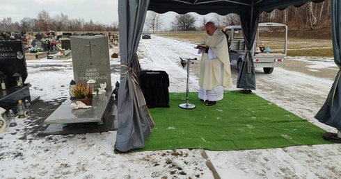 Msza i pogrzeb najmniejszych