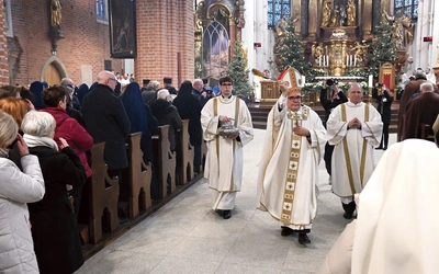 Uroczystej liturgii przewodniczył nuncjusz apostolski w Polsce  abp Antonio Guido Filipazzi.