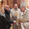  W zakończeniu diecezjalnych obchodów wzięli udział przedstawiciele parafii, w których znajdowały się wyznaczone przez biskupa świątynie jubileuszowe.