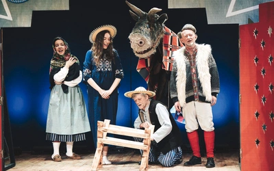  Do widowiska powstał koncert bardzo starych kolęd i pastorałek na rekonstru- owane polskie instrumenty oraz egzotyczne w opracowaniu Marii Pomianowskiej. To rzadka okazja, by usłyszeć pieśni sprzed setek lat w brzmieniu zbliżonym  do ich pierwotnej formy.  W Boże Narodzenie koncert został udostępniony  na YT Teatru Klasyki Polskiej.