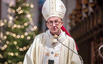 – Obyśmy byli  dla siebie  bardziej nadziejodajni i nadziejopełni, a nie beznadziejni.  Bez nadziei trudno o wiarę i miłość – podkreślał 28 grudnia metropolita warszawski.