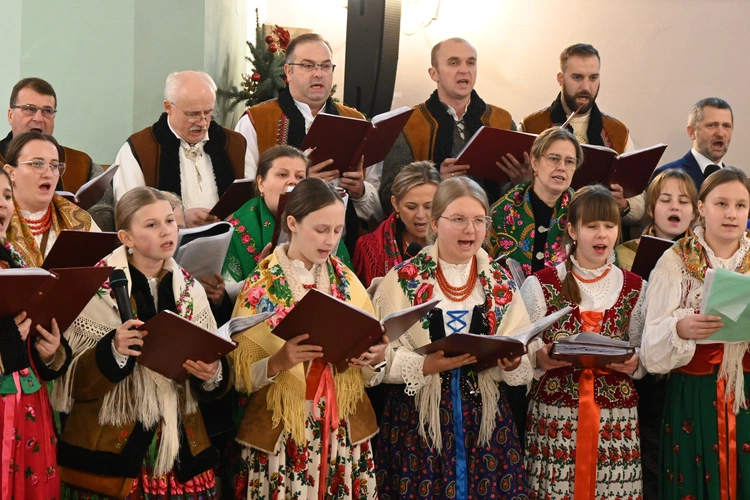 Z kolędowym repertuarem