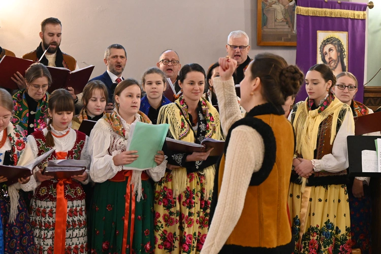 Z kolędowym repertuarem