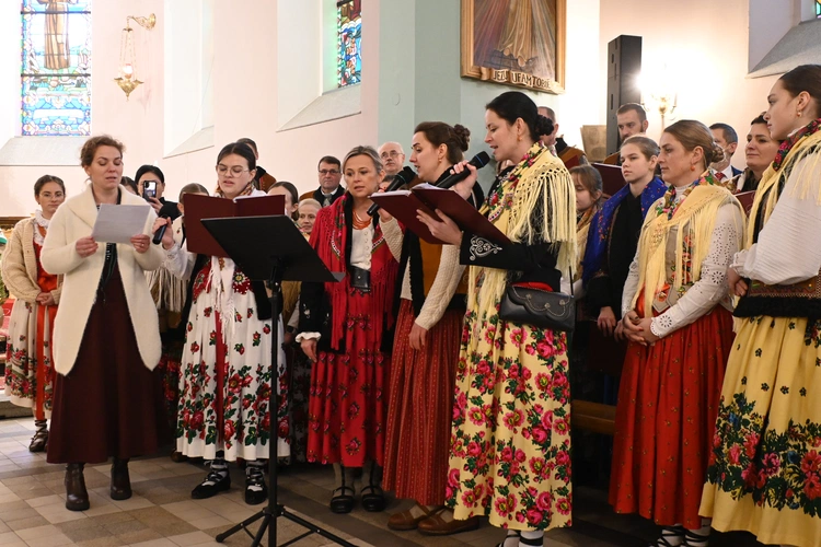 Z kolędowym repertuarem