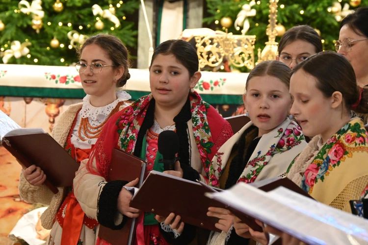 Z kolędowym repertuarem