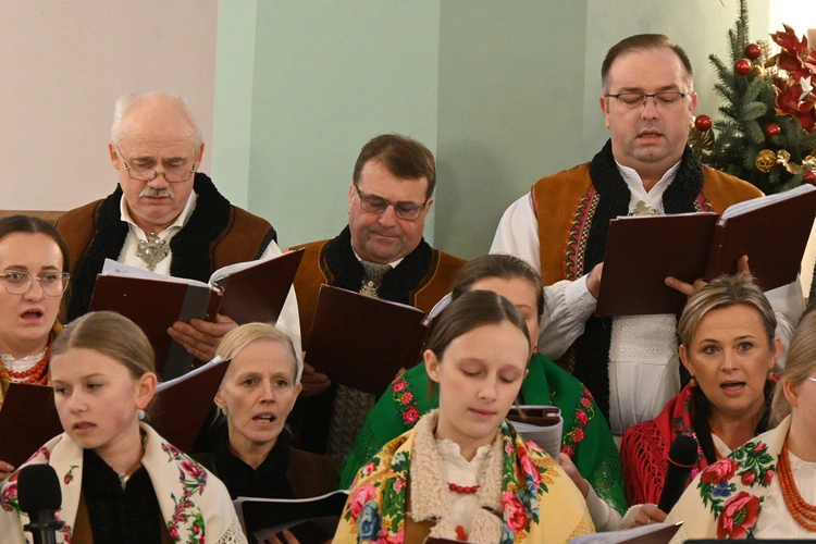 Z kolędowym repertuarem